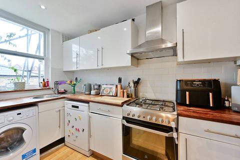 2 bedroom flat to rent, Esmond Street, Putney, London, SW15