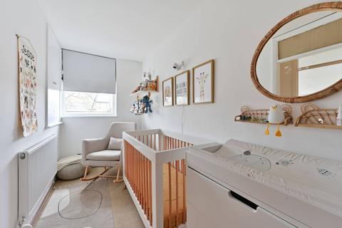2 bedroom flat to rent, Esmond Street, Putney, London, SW15