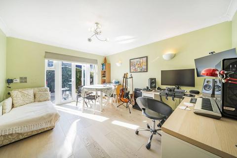1 bedroom flat to rent, Tangley Park Road, Hampton, TW12, Hampton, TW12