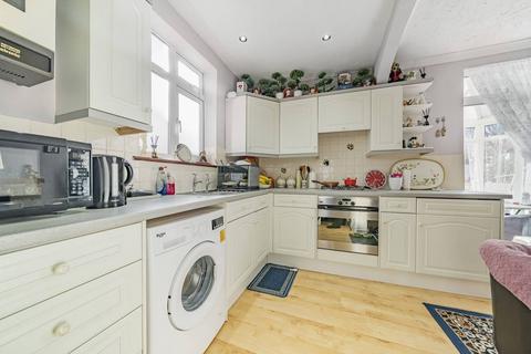 3 bedroom semi-detached house for sale, Khama Road, Tooting Broadway, London, SW17