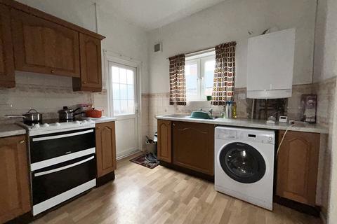 3 bedroom flat for sale, Villa Place, Gateshead, Tyne & wear, NE8 1RY