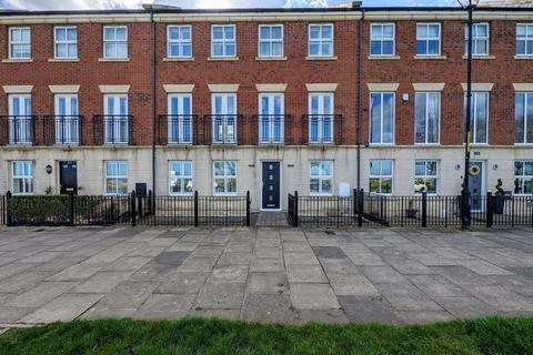 3 bedroom terraced house for sale, Bents Park Road, South Shields
