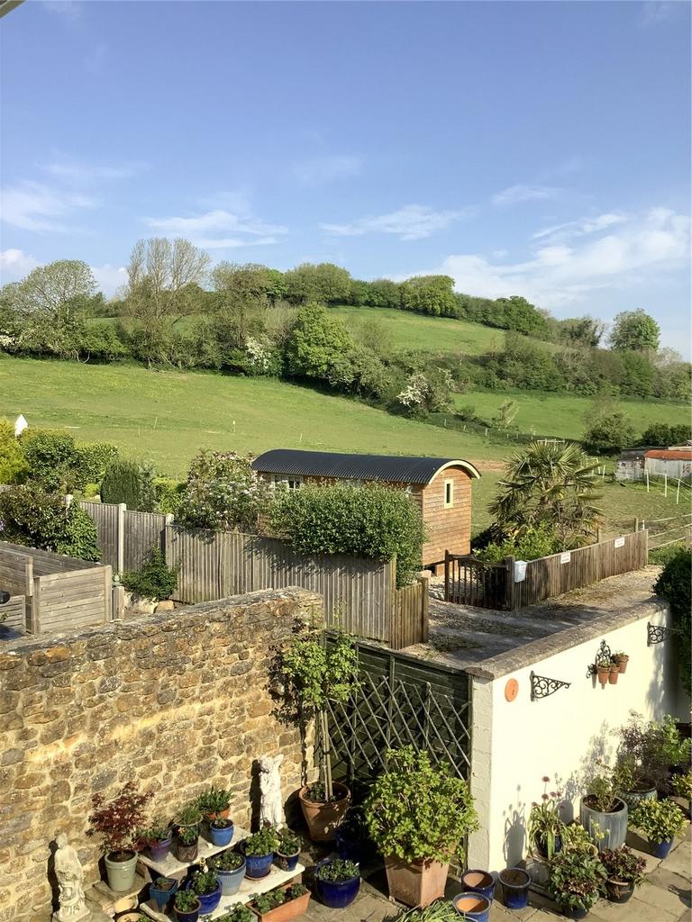 West Road, Symondsbury, Bridport, DT6 5 bed detached house for sale £