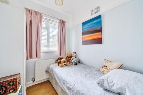 34 Lacey Avenue, Coulsdon, CR5 1LQ