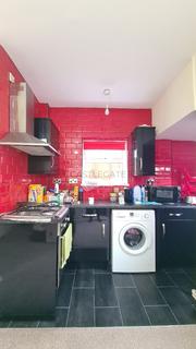 2 bedroom semi-detached house to rent, Alder Street, Huddersfield, West Yorkshire, HD1 1AX