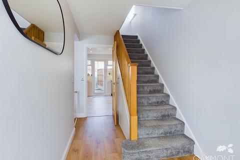 6 Gloucester Avenue, Hornchurch, RM11 3EB