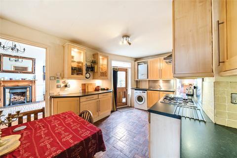 220a Stapleton Hall Road, London, N4 4QR
