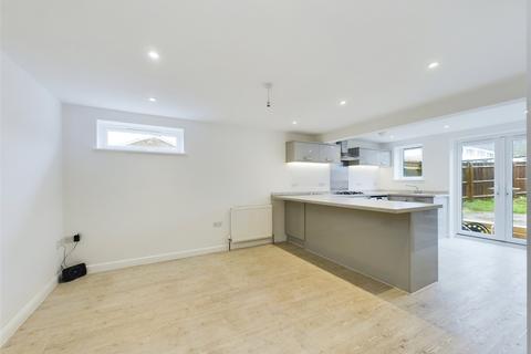 3 bedroom end of terrace house for sale, Oak End Way, Oxfordshire OX39