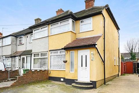 3 bedroom end of terrace house for sale, Oval Road North, Dagenham, Essex