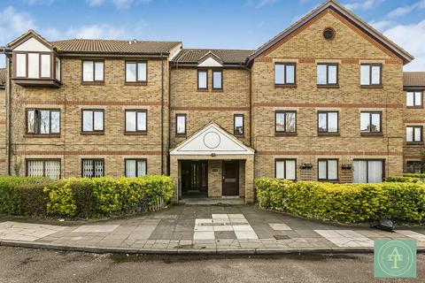 6 Deanery Close, London, N2 8NS