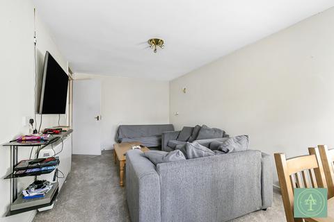 6 Deanery Close, London, N2 8NS