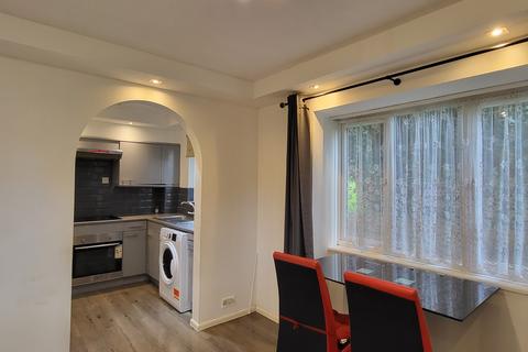 1 bedroom flat to rent, Hunters Gate, Hunters Lane, Leavesden, Watford, WD25