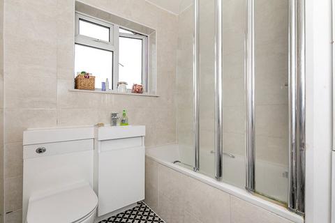 2 Cotton Hill, Bromley, BR1 5RP