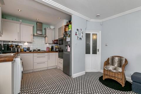 2 Cotton Hill, Bromley, BR1 5RP