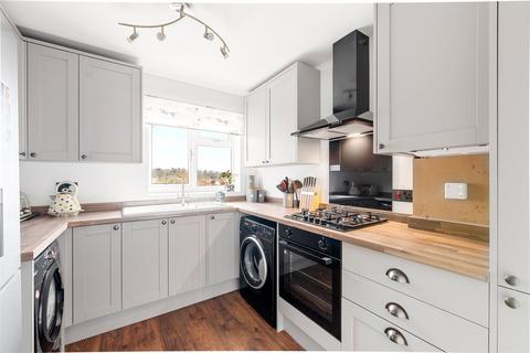 2 bedroom flat for sale, Croydon Road, Westerham, Kent, TN16