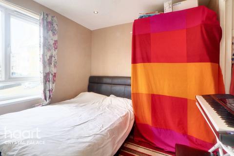 1 bedroom flat for sale, Marston Way, Crystal Palace