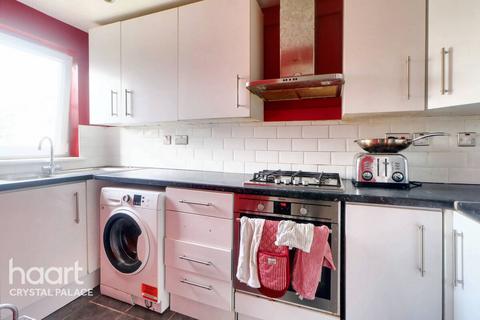 32 Marston Way, London, SE19 3JE