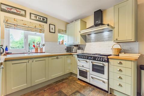 4 bedroom detached house for sale, Fryern Road, Storrington, RH20