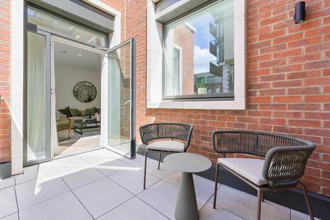 1 bedroom townhouse for sale, Chiswick Green, London, W4