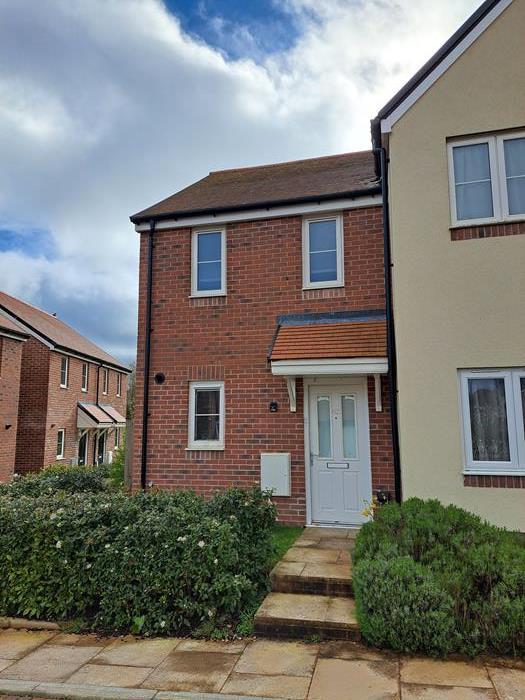Esme Avenue, Blandford St. Mary DT11 2 bed semidetached house to rent