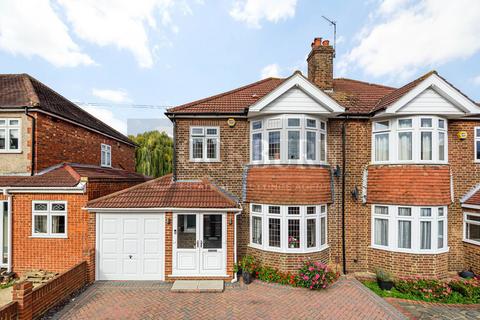 45 Charldane Road, London, SE9 3PF