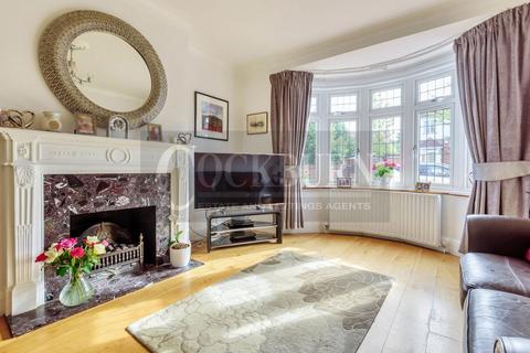 45 Charldane Road, London, SE9 3PF