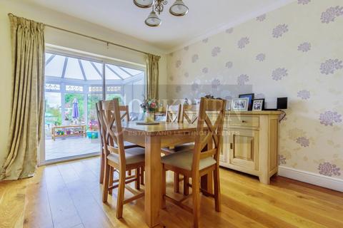 45 Charldane Road, London, SE9 3PF