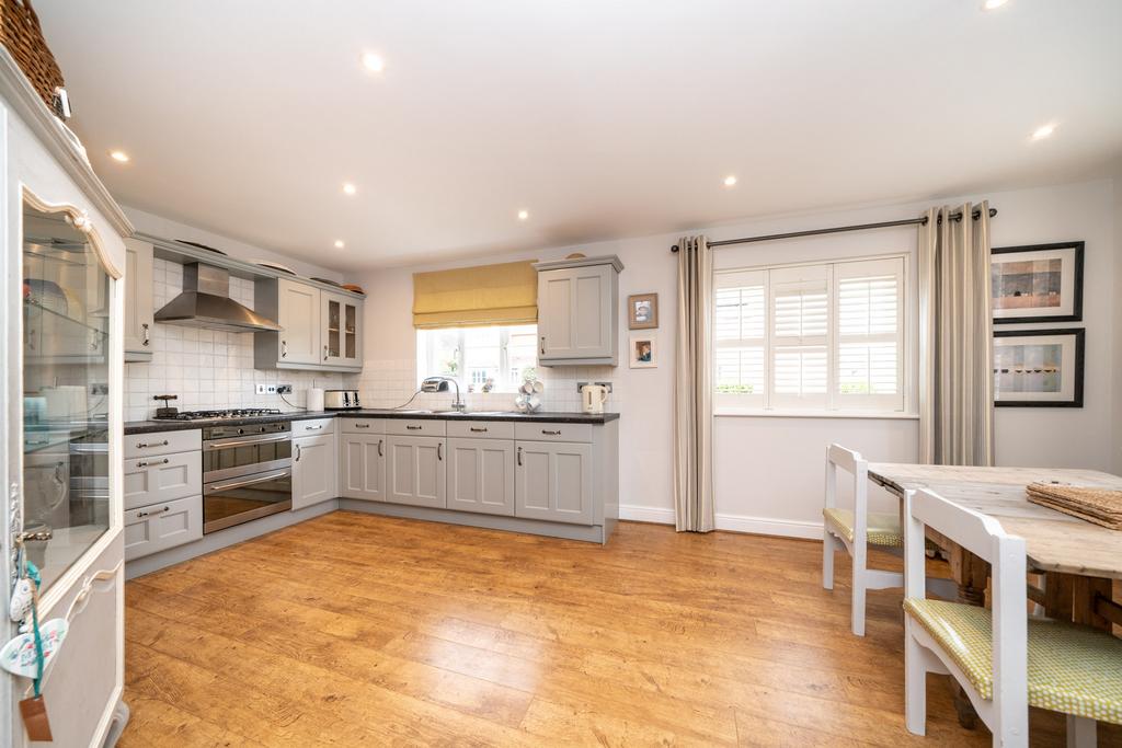 17-Warwick-Road-1018