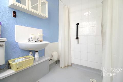 36 Bixley Close, Norwich, NR5 8DH