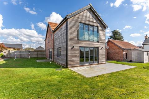 4 bedroom detached house for sale, Bramble Drive, Hockering