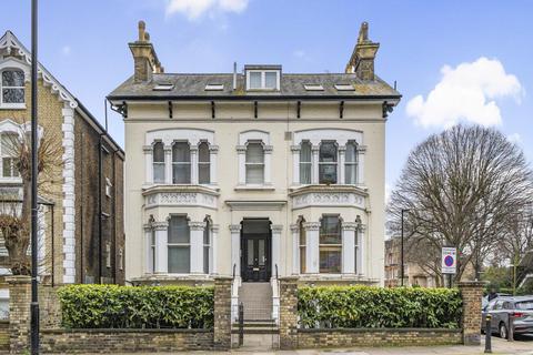 2 bedroom flat for sale, Chiswick High Road, Chiswick