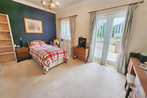 2 bedroom detached bungalow for sale, Charlton Marshall