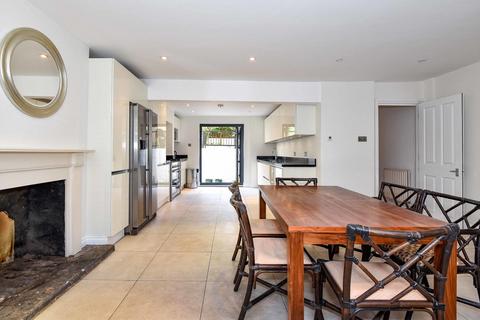 5 bedroom terraced house for sale, De Laune Street, London, SE17