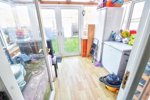 17 Grasmere Close, Eastbourne, BN23 8JE