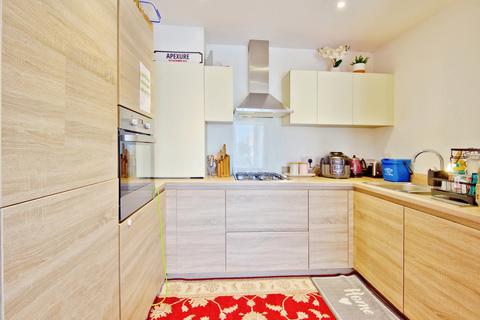 2 bedroom flat for sale, Cole Avenue, Southend-on-sea, SS2