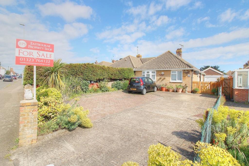 Eastbourne Road, Pevensey BN24 2 bed detached bungalow for sale £300,000