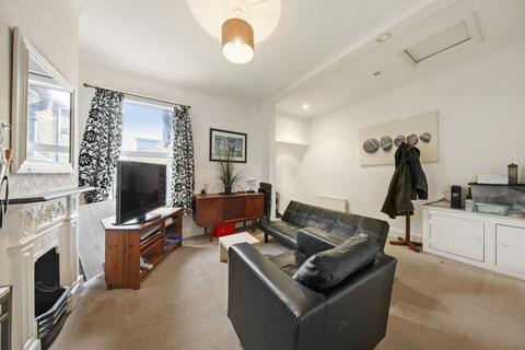 2 bedroom flat to rent, Northfield Avenue, London, W13