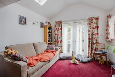 24 Greenway, Crediton, EX17 3LP