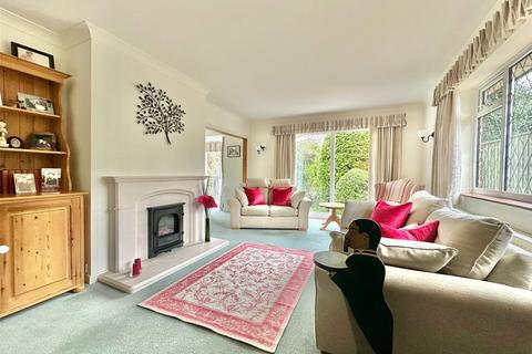 4 bedroom detached house for sale, Sycamore Close, Milford on Sea, Lymington, Hampshire, SO41