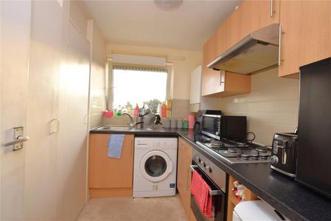 141 Shepherds Close, Romford, RM6 5AJ