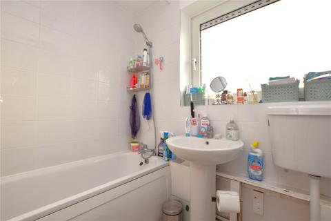 141 Shepherds Close, Romford, RM6 5AJ
