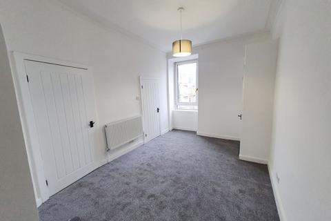 1 bedroom flat for sale, Newlands Road, Flat 2-2, Glasgow G44