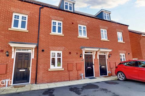 3 bedroom townhouse for sale, Glenfields North, Whittlesey
