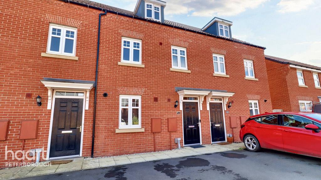 Glenfields North, Whittlesey 3 bed townhouse for sale £250,000