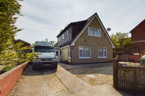 3 bedroom detached house for sale, Valley Road, Worrall Hill, GL17