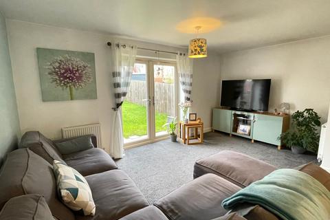 3 bedroom terraced house for sale, Barnsley Road, Wombwell, S73