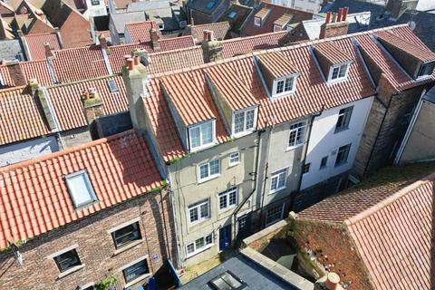 2 Burns Yard, Whitby, YO21 3BL