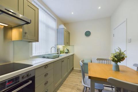 2 Burns Yard, Whitby, YO21 3BL