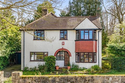 61 Reddown Road, Coulsdon, CR5 1AP