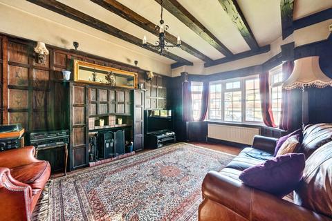 61 Reddown Road, Coulsdon, CR5 1AP